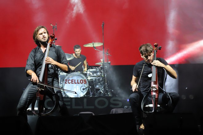 Poskrbela sta za največji 2Cellos spektakel v Sloveniji doslej. FOTO: MEDIASPEED.net