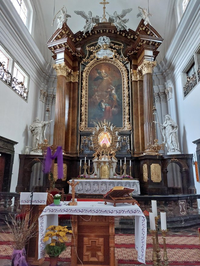 Baročni oltar FOTO: Janez Mihovec