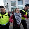 Malmö: V dvorani vsi na nogah, zunaj aretacije protestnikov